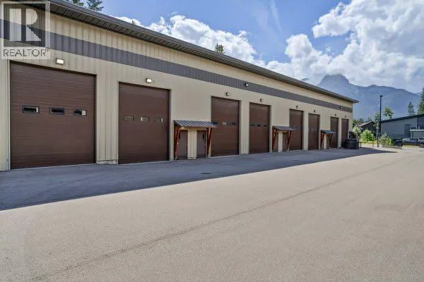 5, 2 Limestone Valley Road, Dead Man's Flats, Alberta T1W 2W4