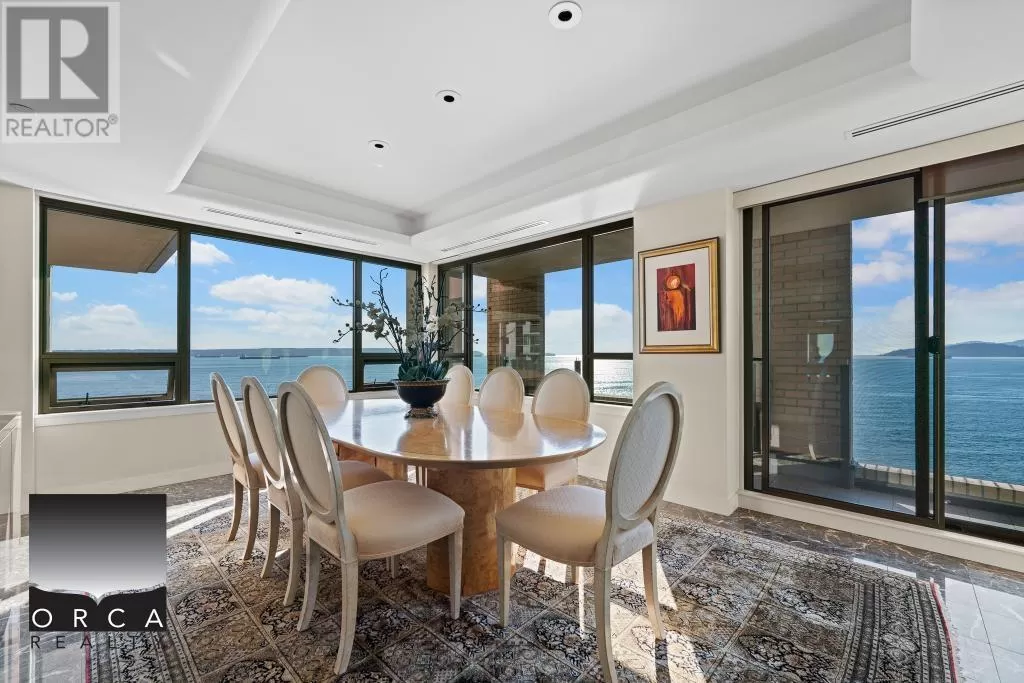 Apartment for rent: 5 2250 Bellevue Avenue, West Vancouver, British Columbia V7V 1C6