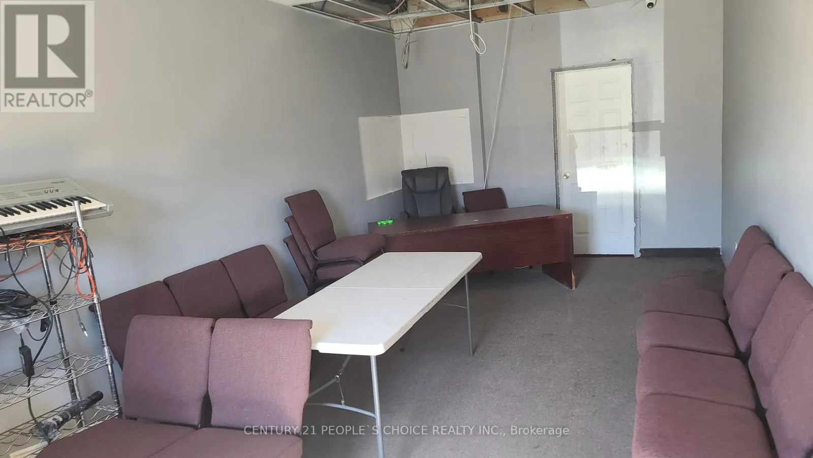 Offices for rent: 5 - 2400 Finch Avenue W, Toronto, Ontario M9M 2C8