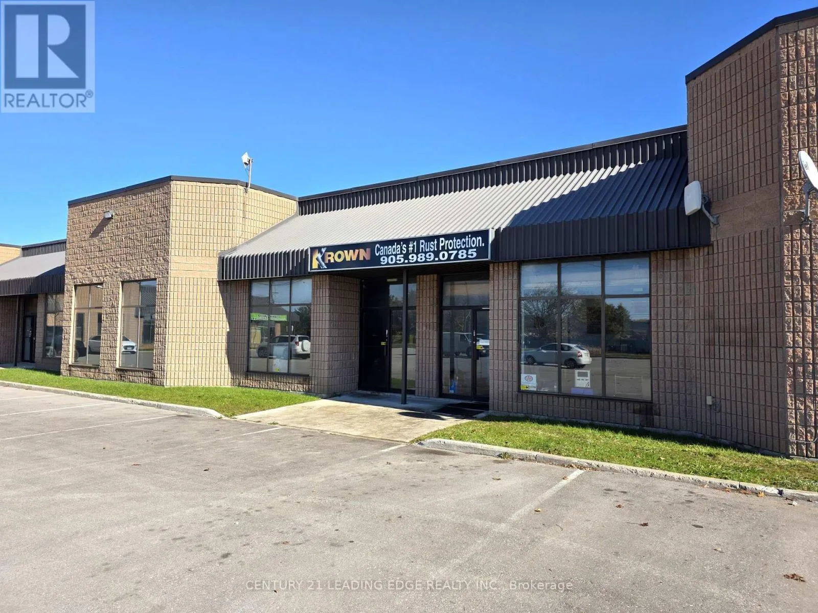 5 - 24707 Woodbine Avenue, Georgina, Ontario L4P 0L4