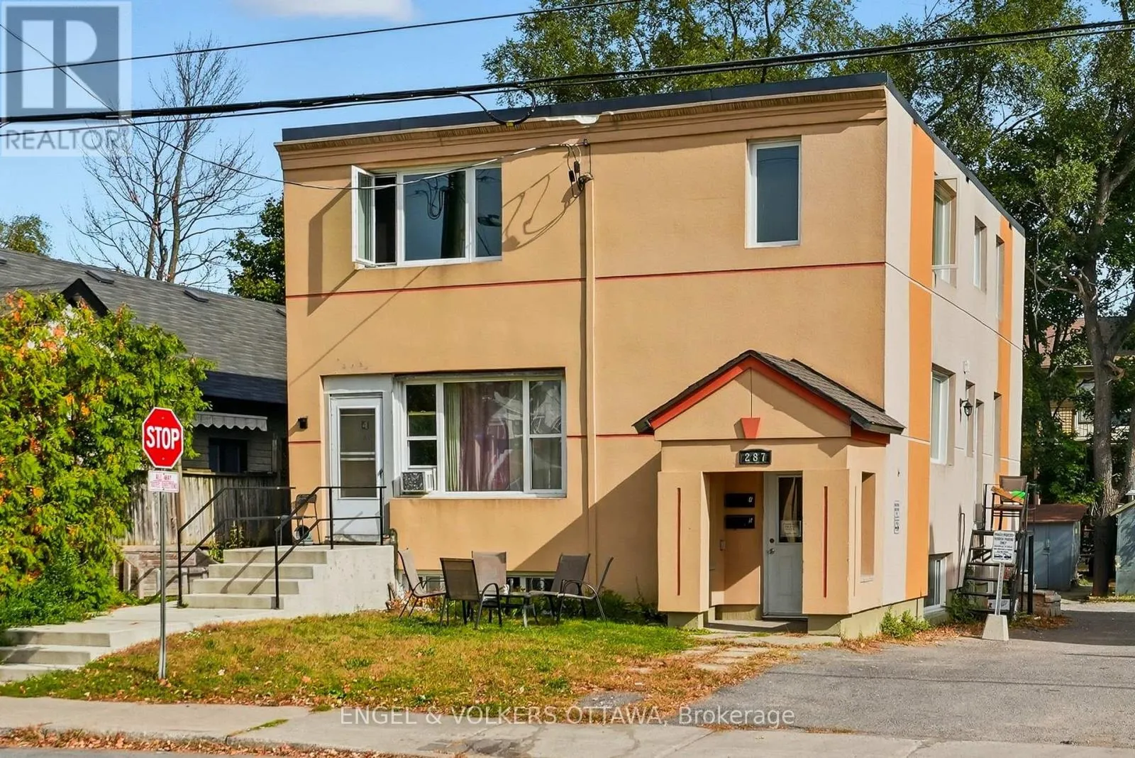 Other for rent: 5 - 287 St Laurent Boulevard, Ottawa, Ontario K1K 2Z3