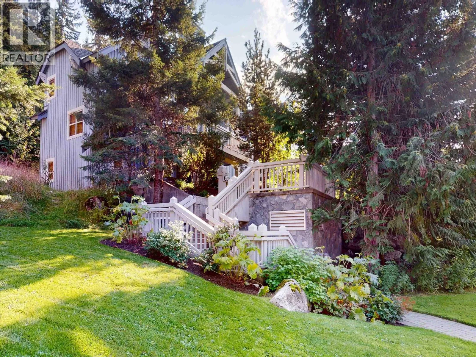 Row / Townhouse for rent: 5 4661 Blackcomb Way, Whistler, British Columbia V8E 0Z1