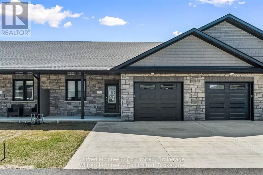 Row / Townhouse for rent: 5 - 5 Palmer Marie Lane, Arran-Elderslie, Ontario N0G 1L0