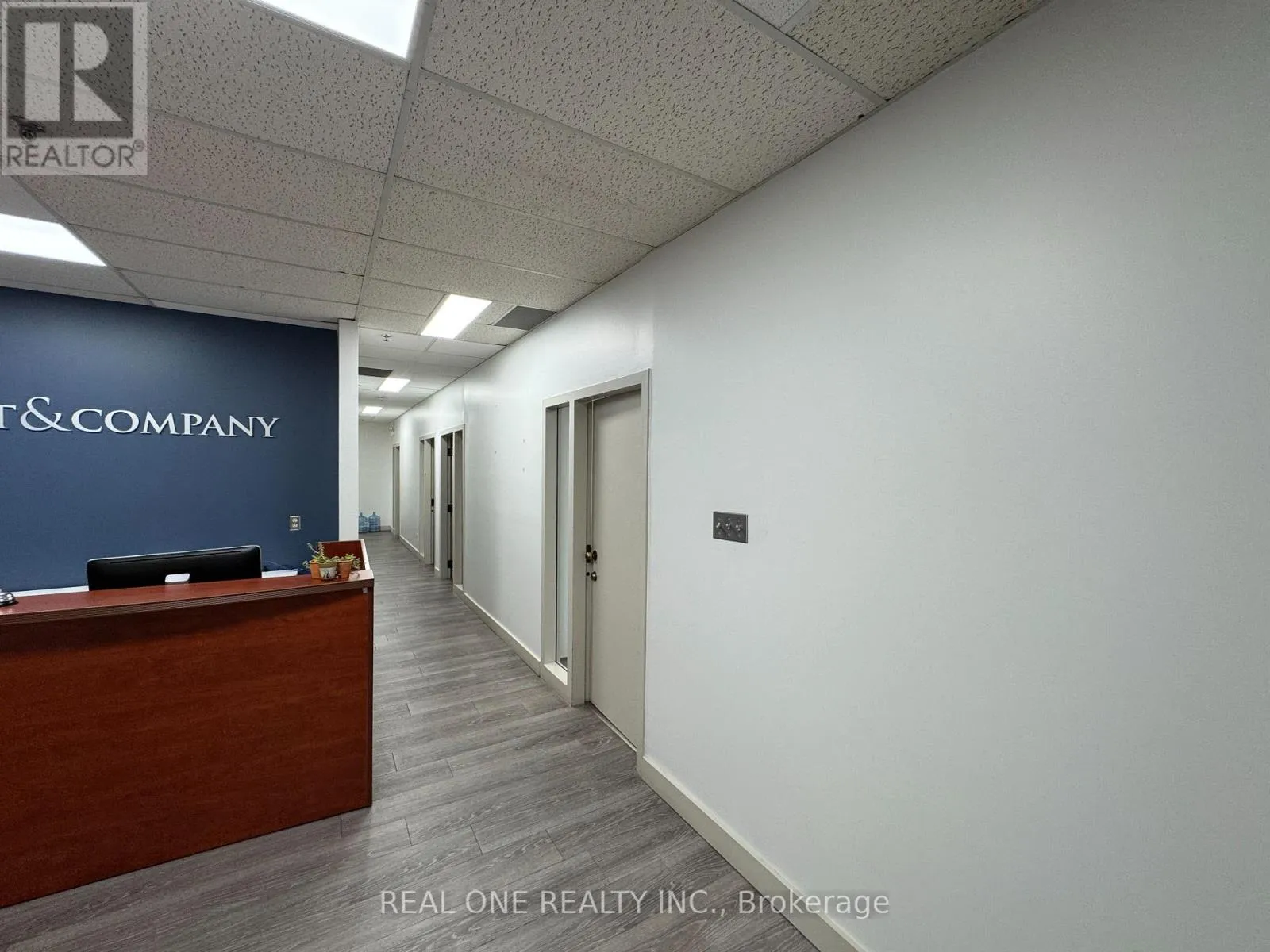 Offices for rent: 5 - 500 Cochrane Crescent, Markham, Ontario L3R 8E2