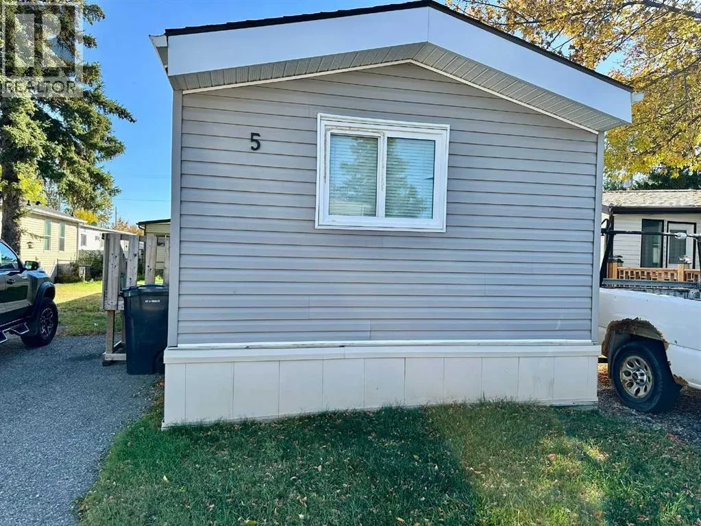 Mobile Home for rent: 5, 5301 2 Street, Coalhurst, Alberta T0L 0V0