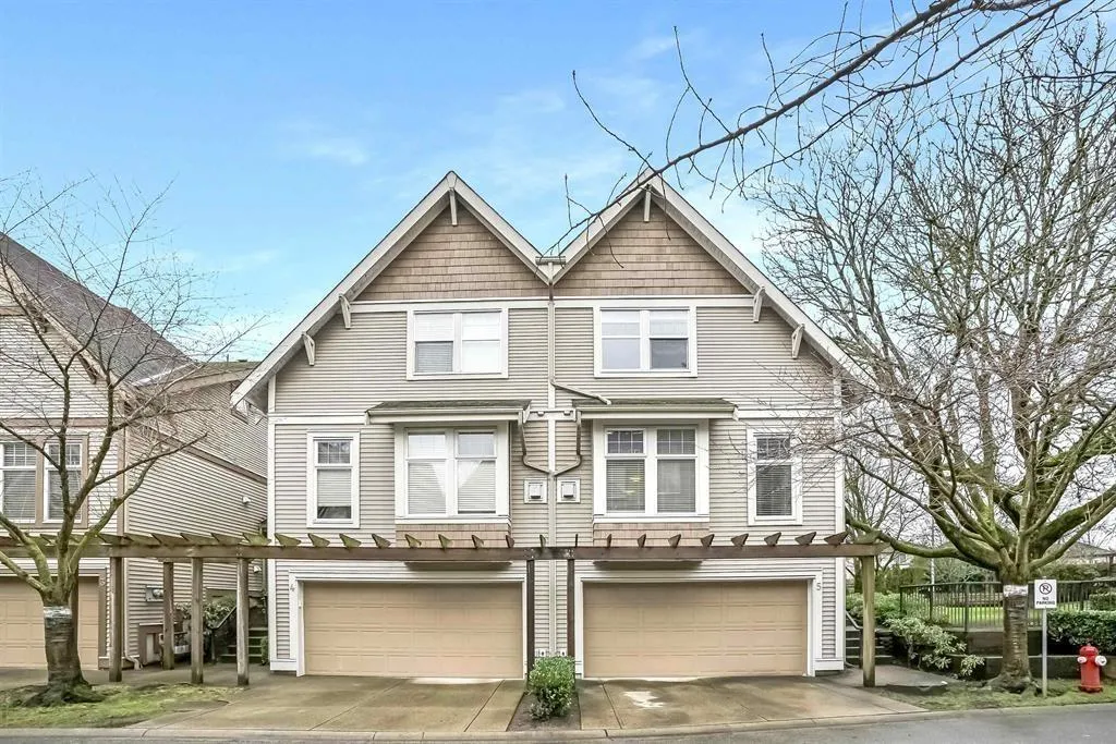 Row / Townhouse for rent: 5 6588 188 Street, Surrey, British Columbia V3S 1Z6