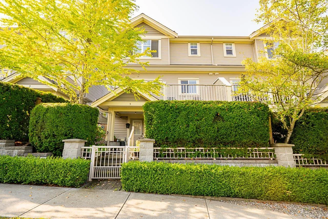 Row / Townhouse for rent: 5 7177 179 Street, Surrey, British Columbia V3S 8C5