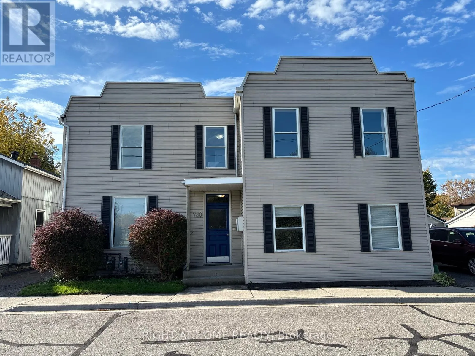 Other for rent: 5 - 730 Simcoe Street S, Oshawa, Ontario L1H 4M7