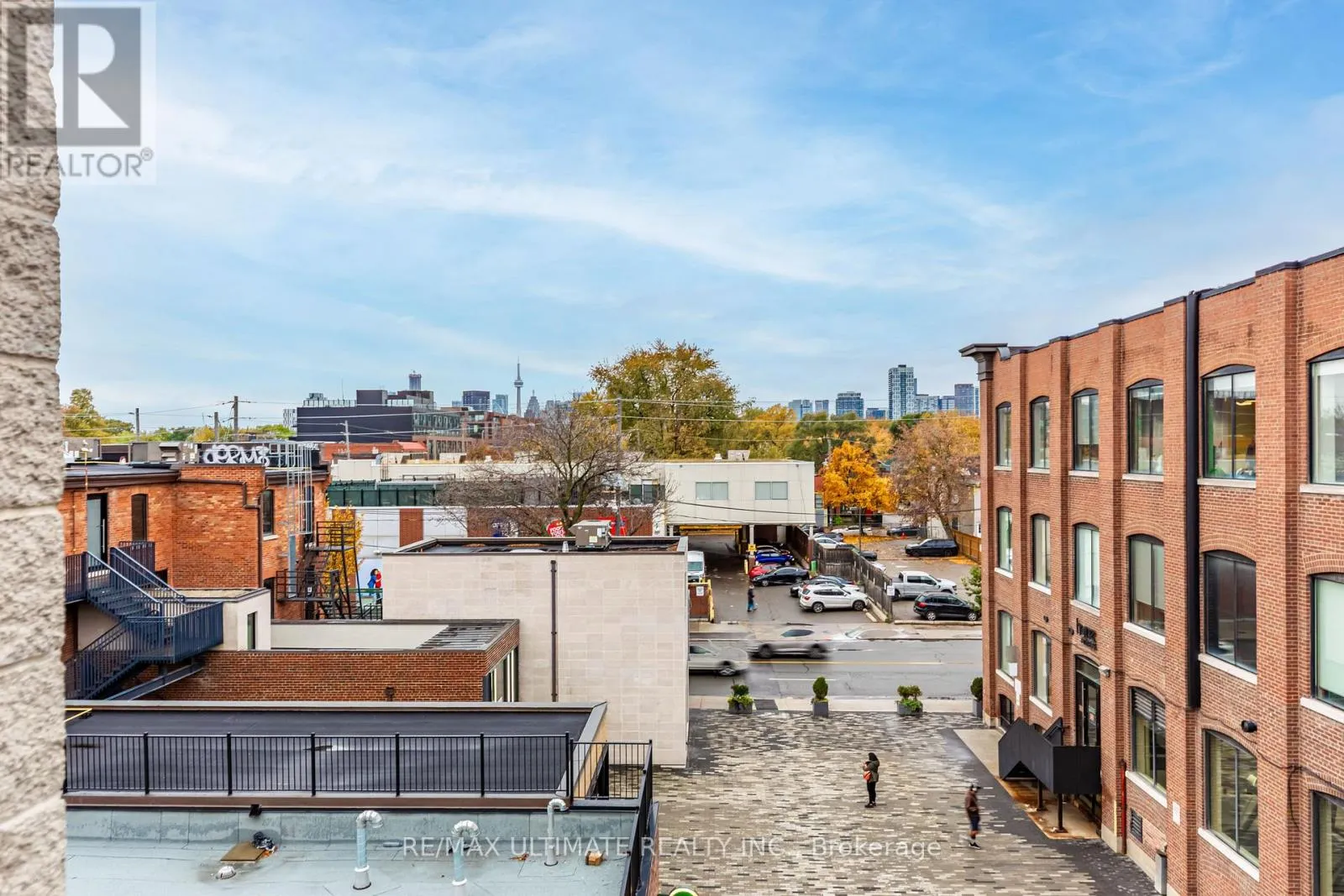 Residential Commercial Mix for rent: 5 - 966 Queen Street E, Toronto, Ontario M4M 1K1