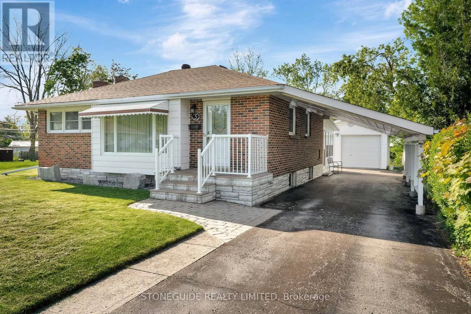 House for rent: 5 Armour Court, Kawartha Lakes, Ontario K9V 1N9