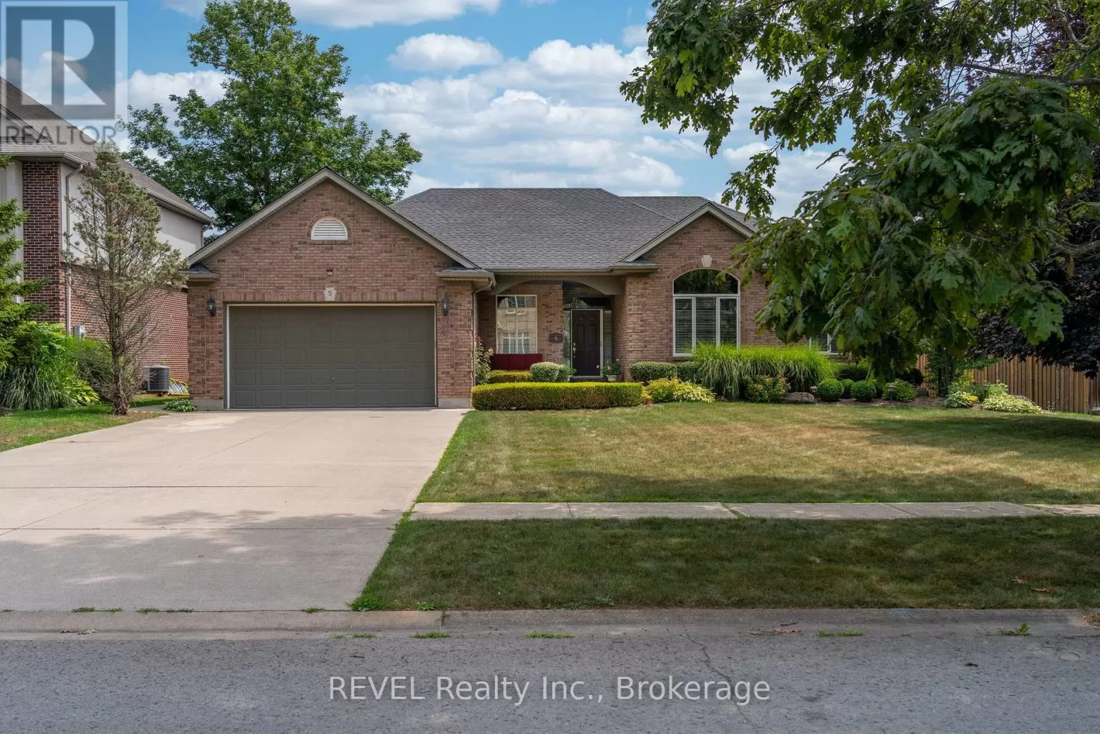 House for rent: 5 Beechwood Crescent, Pelham, Ontario L0S 1E7