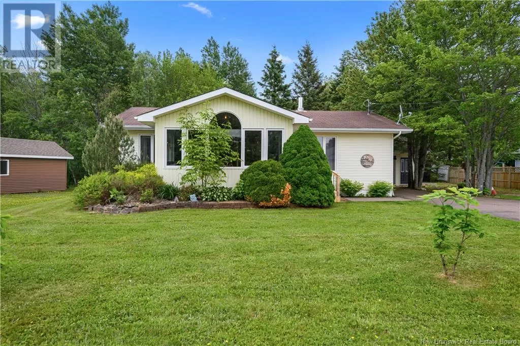 House for rent: 5 Broussard, Cap-PelA(C), New Brunswick E4N 1N1