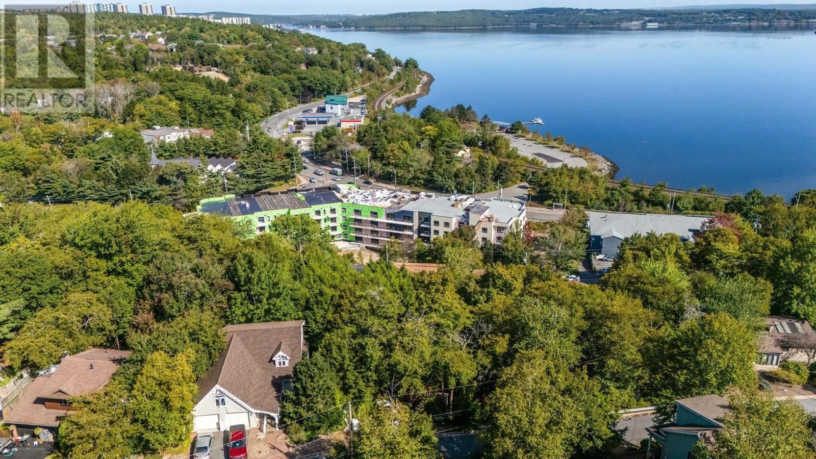 5 Dickson Avenue, Rockingham, Nova Scotia B3M 2W4