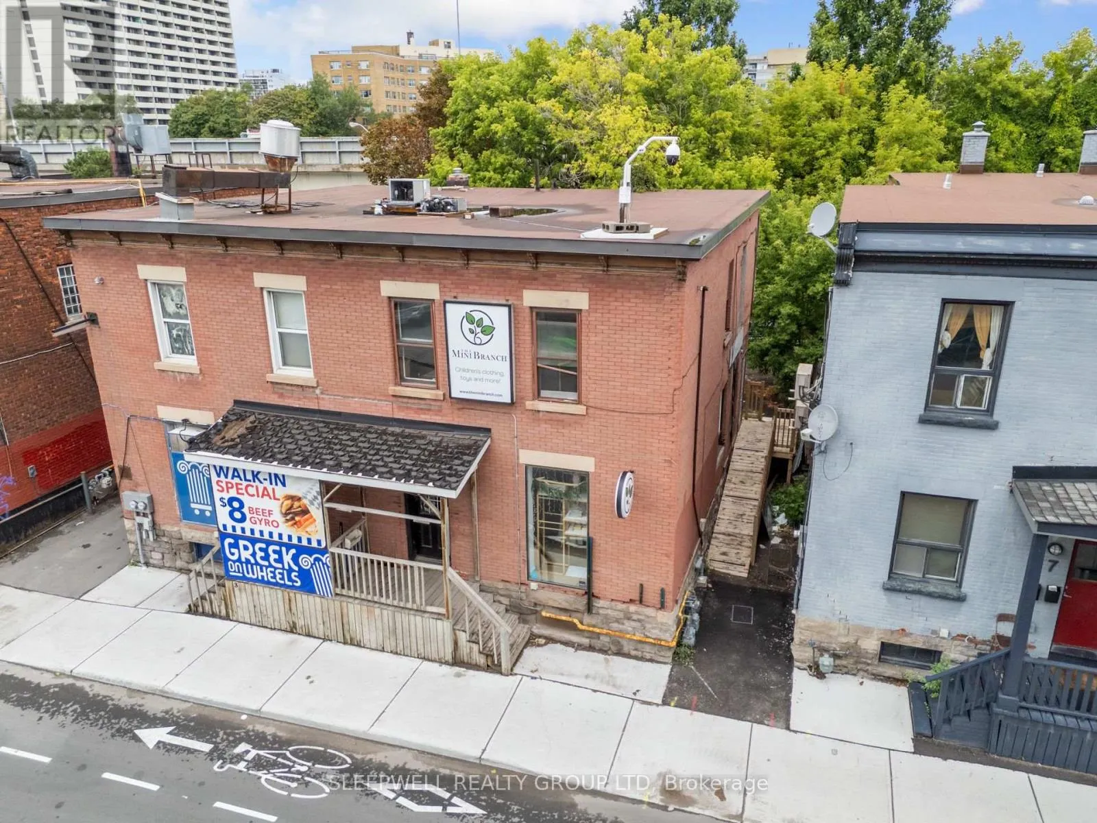 5 Hawthorne Avenue, Ottawa, Ontario K1S 0A9