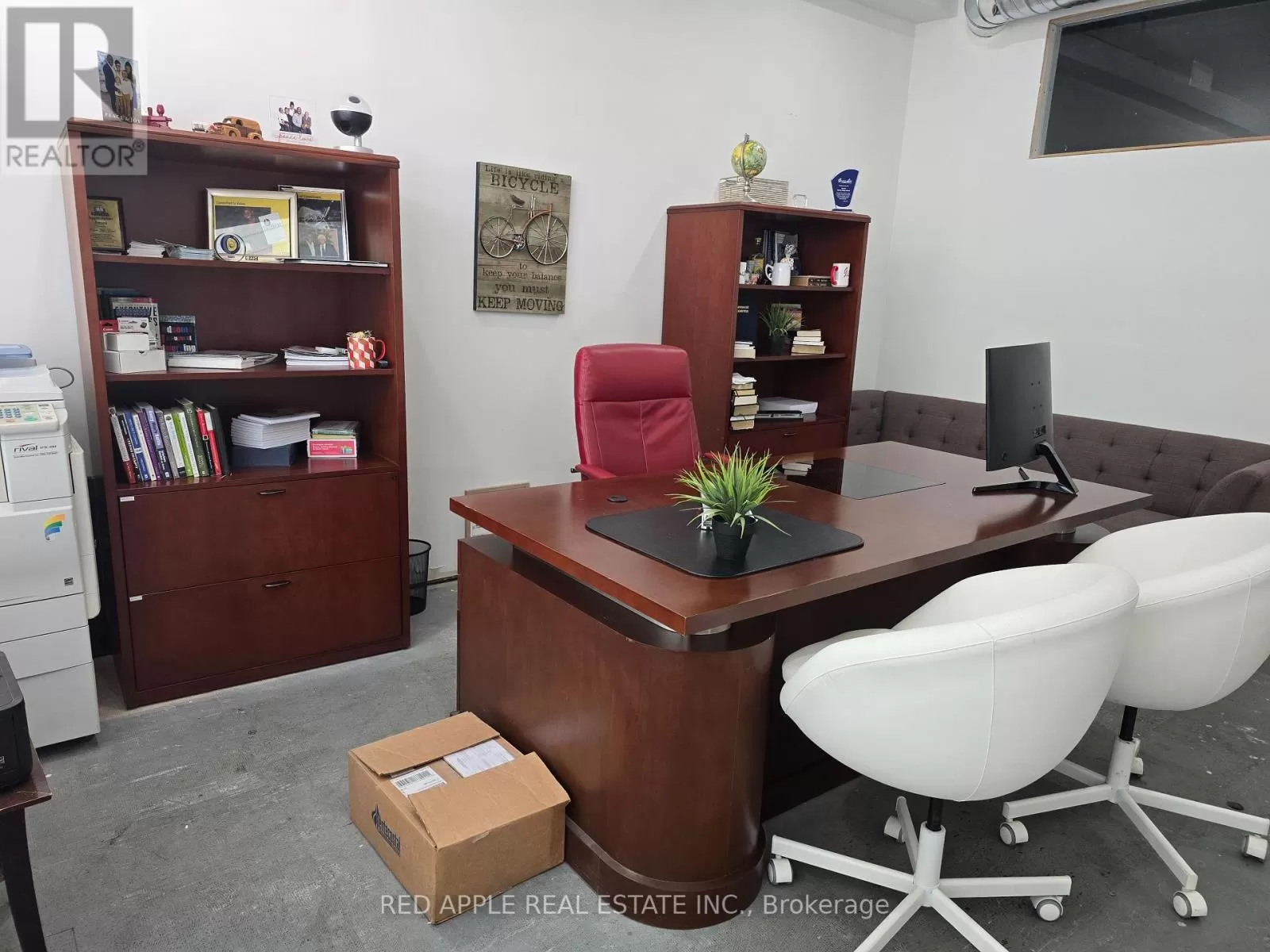 5 Holland Street W, Bradford West Gwillimbury, Ontario L3Z 2A8