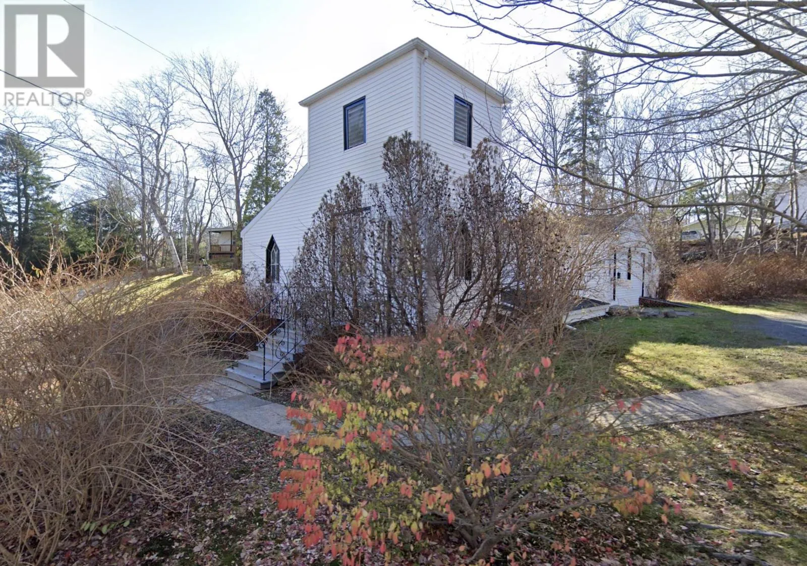 House for rent: 5 Kirk Road, Halifax, Nova Scotia B3P 1A5