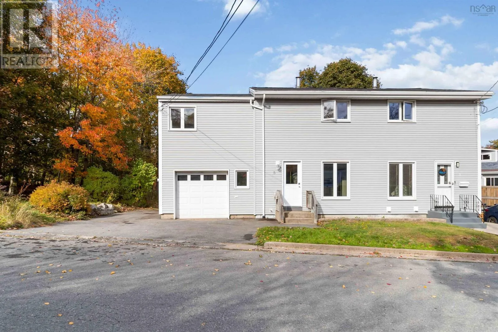 House for rent: 5 Mountain Road, Halifax, Nova Scotia B3N 1A1