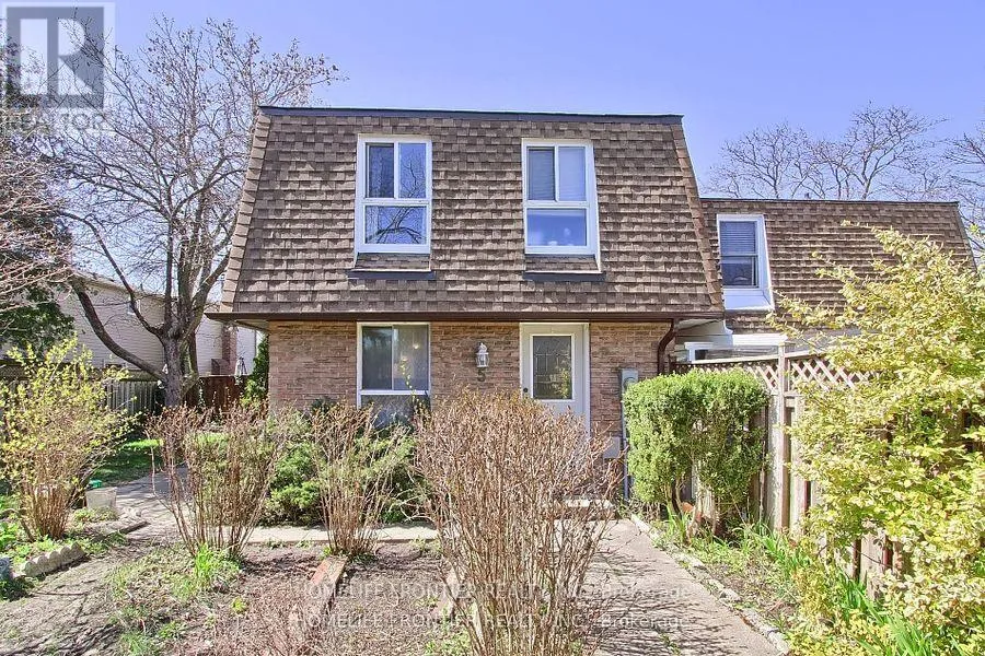 Row / Townhouse for rent: 5 Penwick Crescent, Richmond Hill, Ontario L4C 5B3