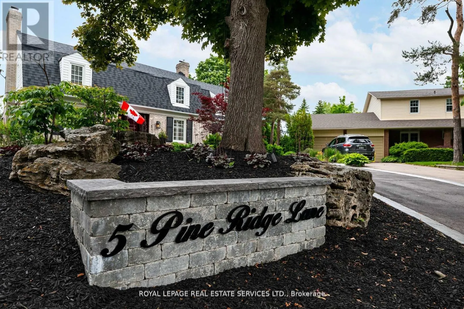 House for rent: 5 Pine Ridge Lane, Brampton, Ontario L6W 1G6