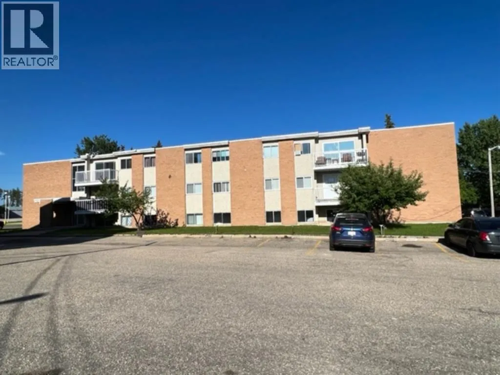 Multi-Family for rent: 5 Sunset Boulevard, Whitecourt, Alberta T7S 1K8