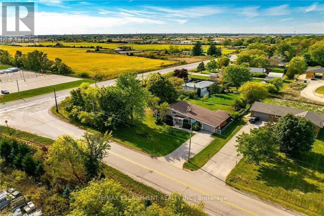 House for rent: 5 Third Road E, Hamilton, Ontario L8J 3J5