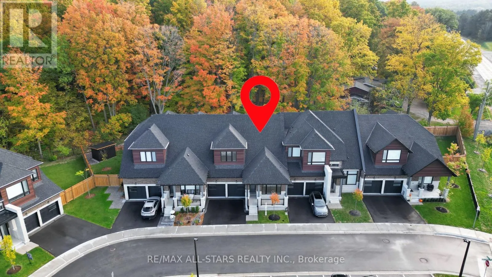 Row / Townhouse for rent: 5 Vern Robertson Gate, Uxbridge, Ontario L9P 0R9