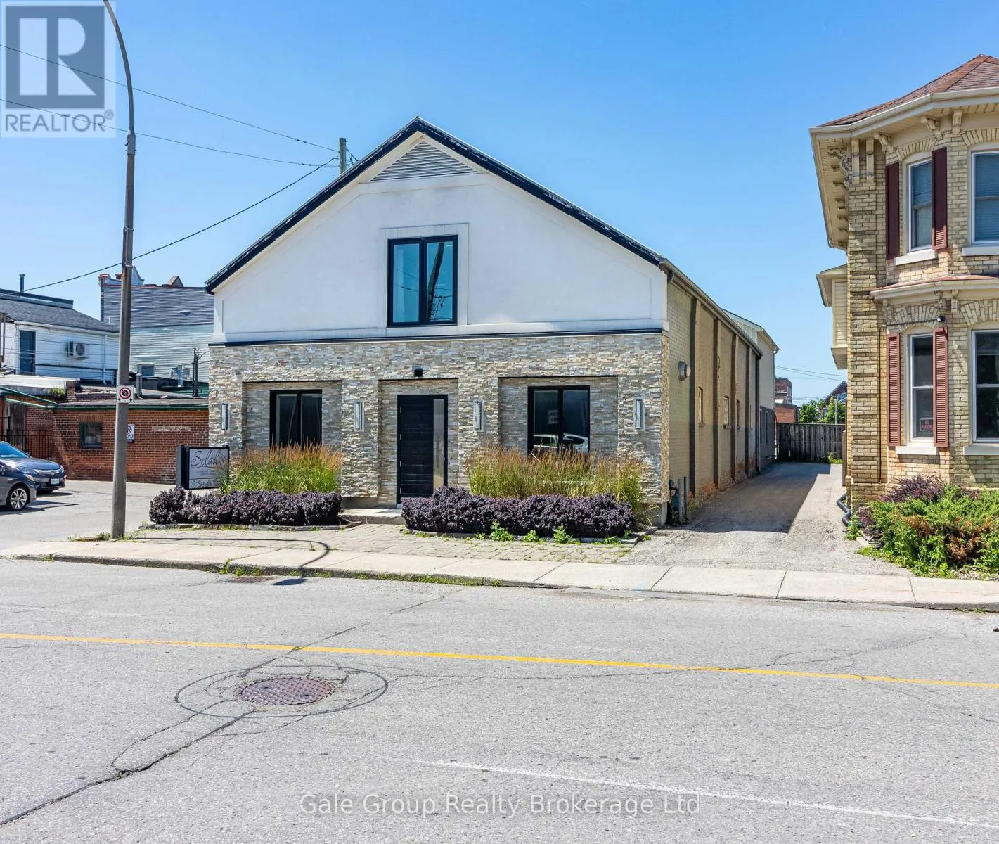 Offices for rent: 5 Wellington Street, Woodstock, Ontario N4S 6P1