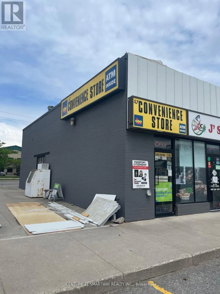 5 Windward Drive, Grimsby, Ontario L3M 4E8