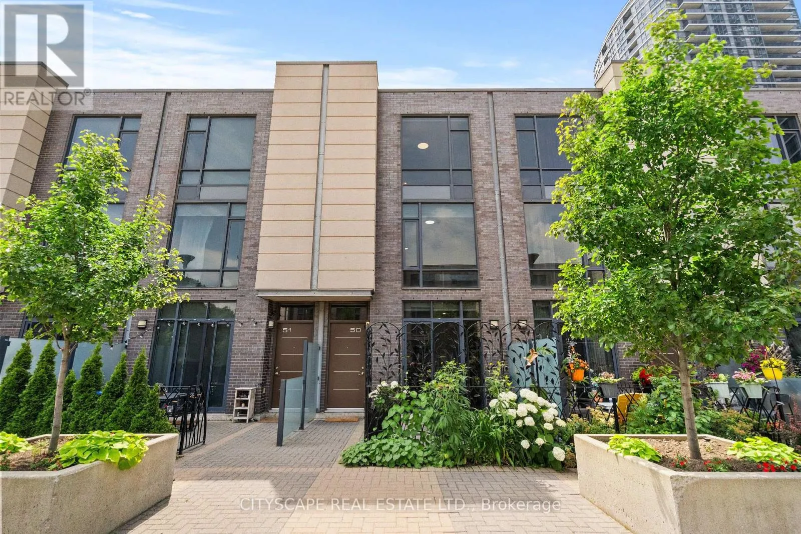 Row / Townhouse for rent: 50 - 23 Valhalla Inn Road, Toronto, Ontario M9B 1S9