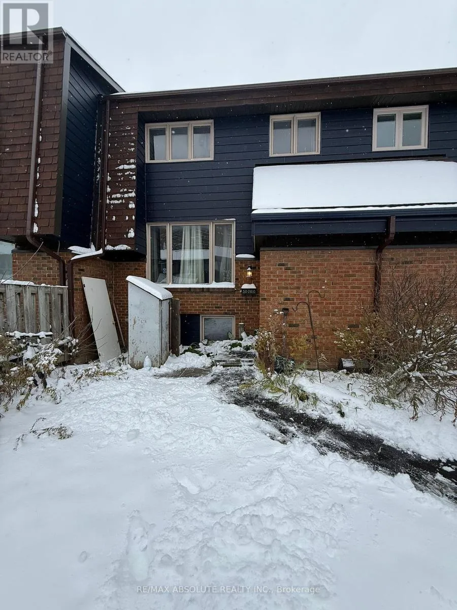 Row / Townhouse for rent: 50 - 2610 Draper Avenue, Ottawa, Ontario K2H 8X8