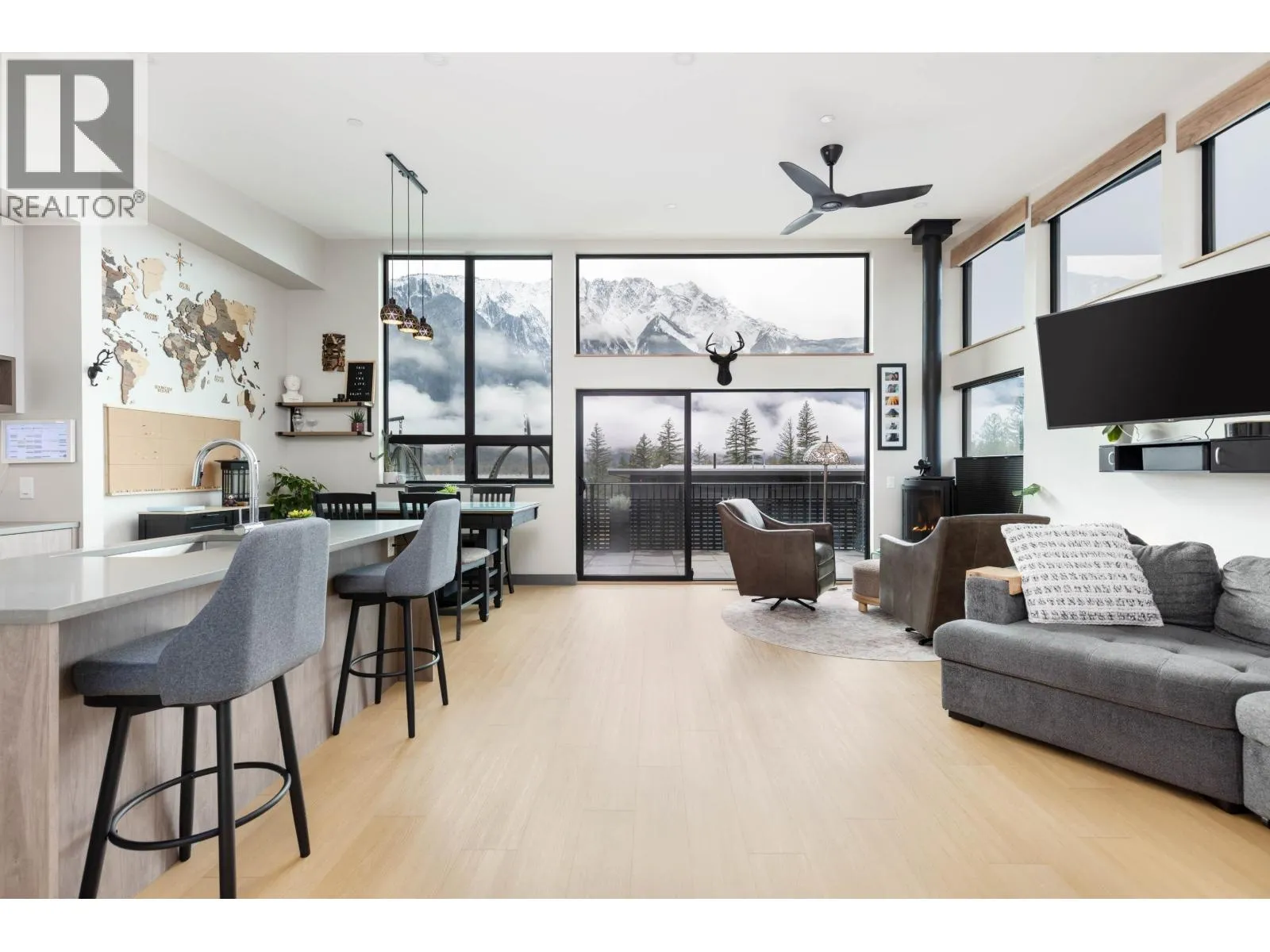 Duplex for rent: 50 4000 Sunstone Way, Pemberton, British Columbia V0N 2L3