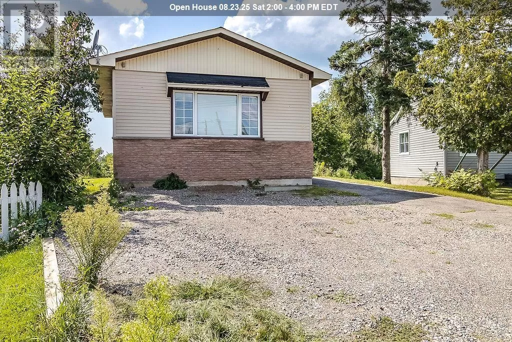 50 Fairview Ave, Sault Ste. Marie, Ontario P6C 3B4