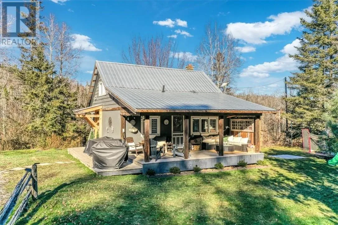 House for rent: 50 Fen Road, Whitefish, Ontario P0M 3E0