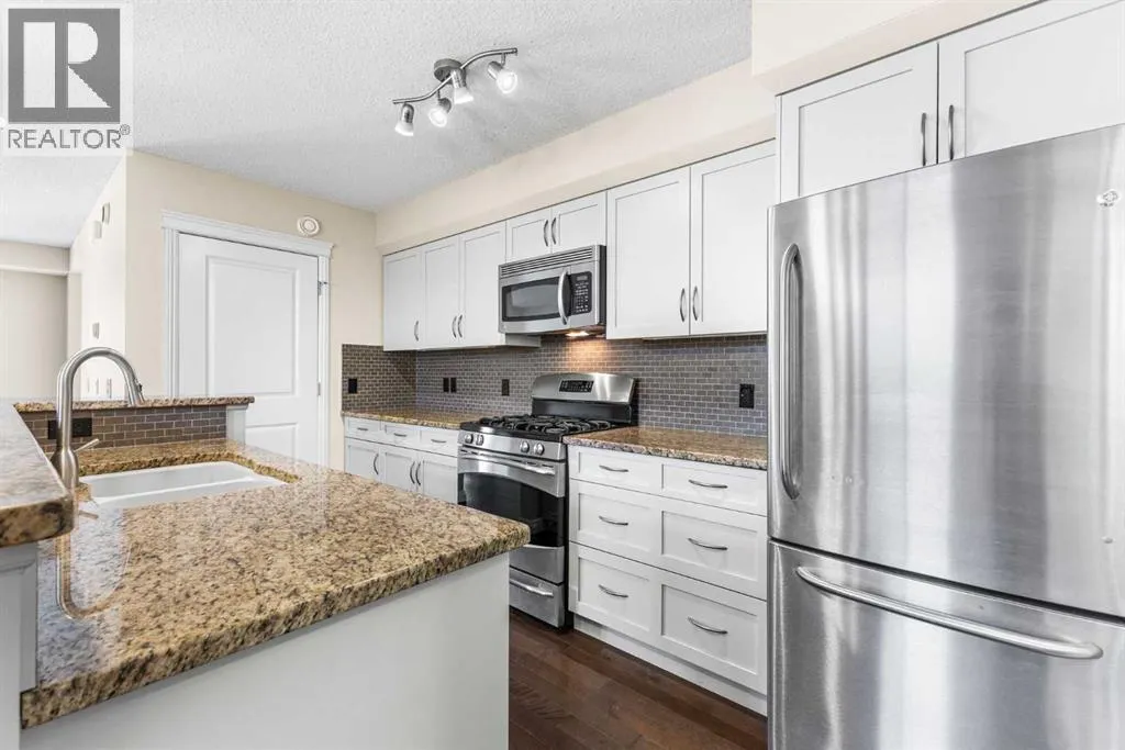 Row / Townhouse for rent: 50 Mike Ralph Way Sw, Calgary, Alberta T3E 0H8