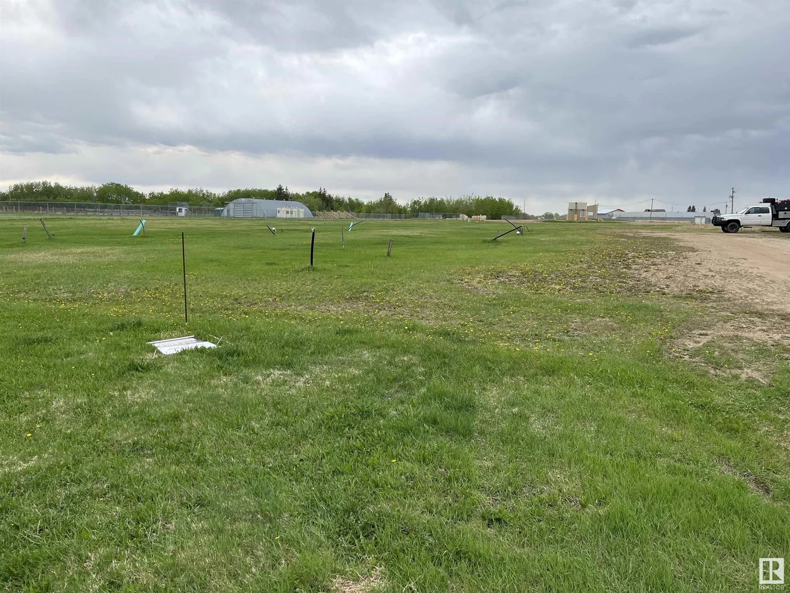 No Building for rent: 50 St 51 Av, Chipman, Alberta T0B 0W0