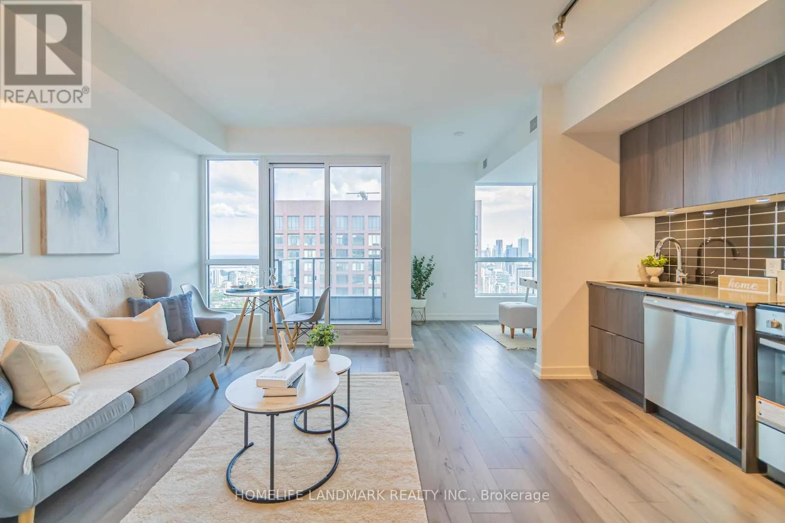 Apartment for rent: 5001 - 395 Bloor Street E, Toronto, Ontario M4W 0B4