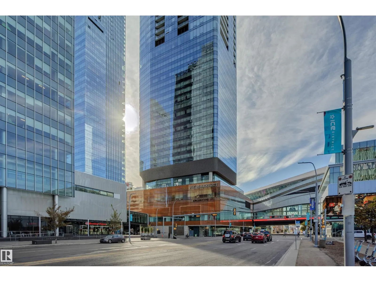 Apartment for rent: #5002 10360 102 St Nw Nw, Edmonton, Alberta T5J 0K6