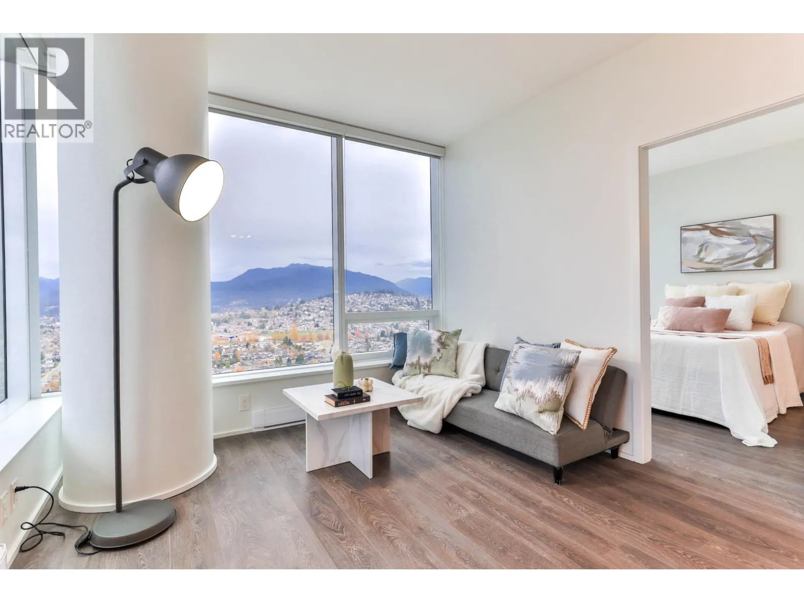 Apartment for rent: 5006 1955 Alpha Way, Burnaby, British Columbia V5C 0K6