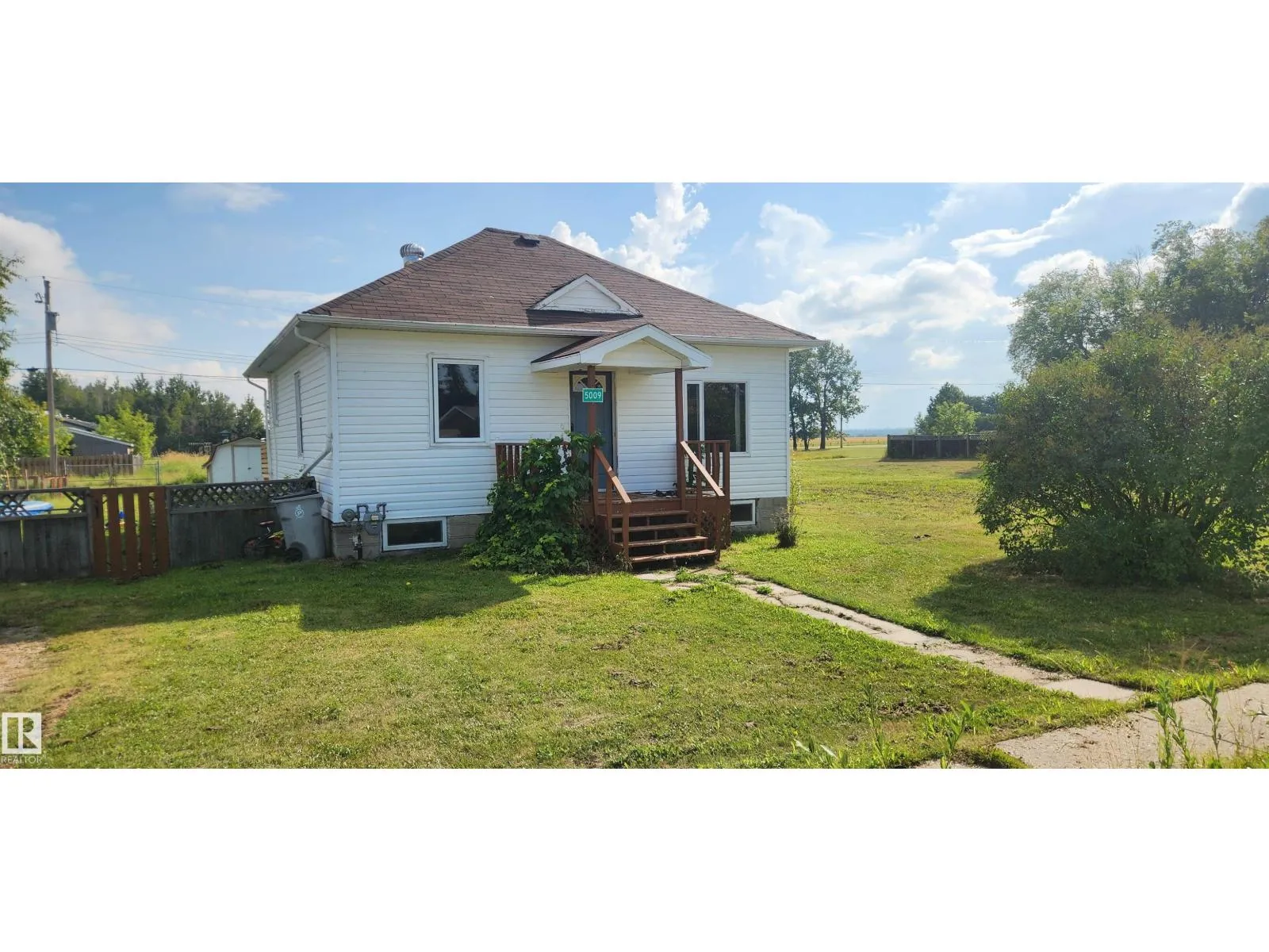 House for rent: 5009 - 50 Av, Pickardville, Alberta T0G 1W0