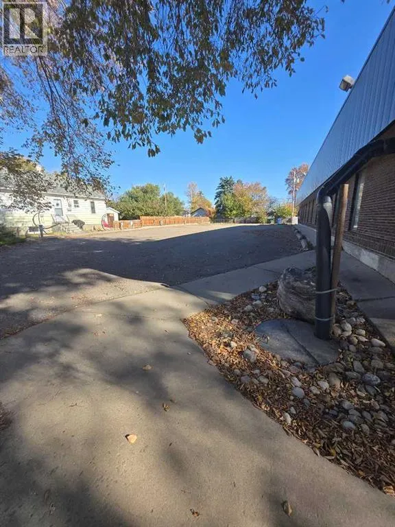 Offices for rent: 5009 56 Street, Taber, Alberta T1G 1M8