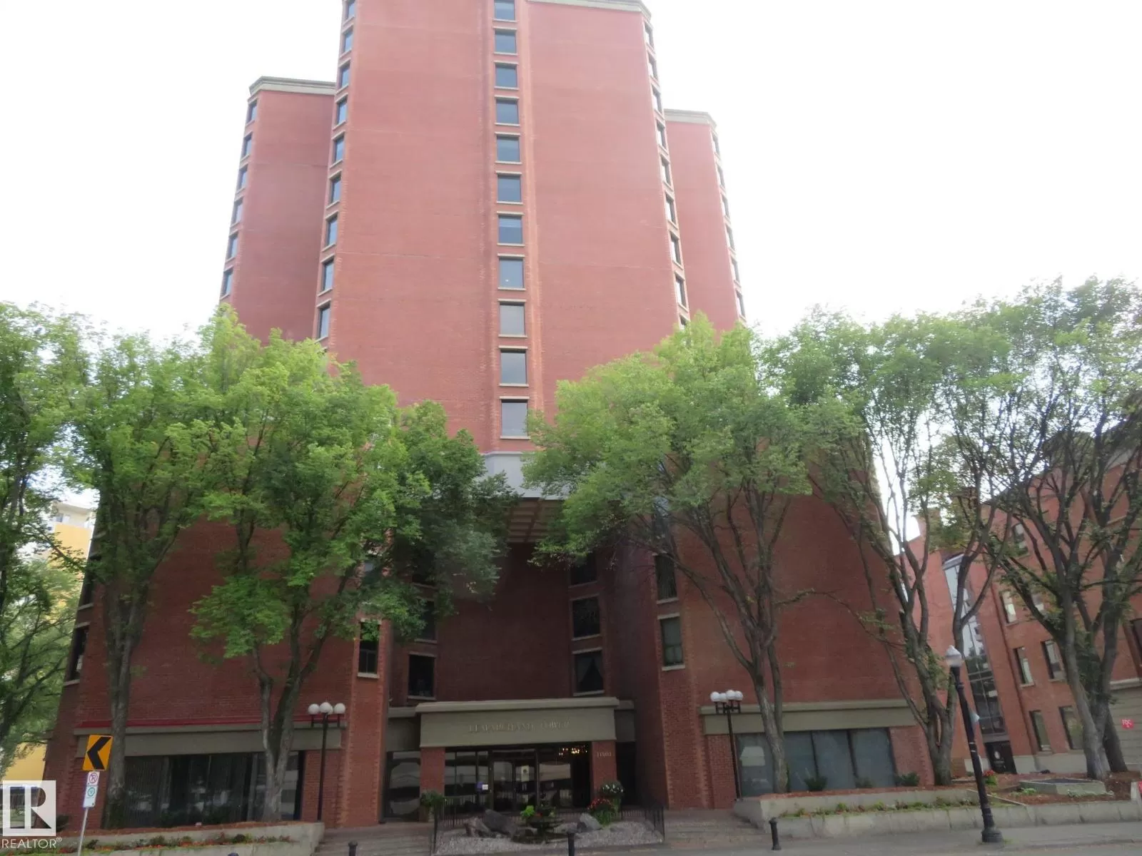 Apartment for rent: #501 11503 100 Av Nw, Edmonton, Alberta T5K 2K7