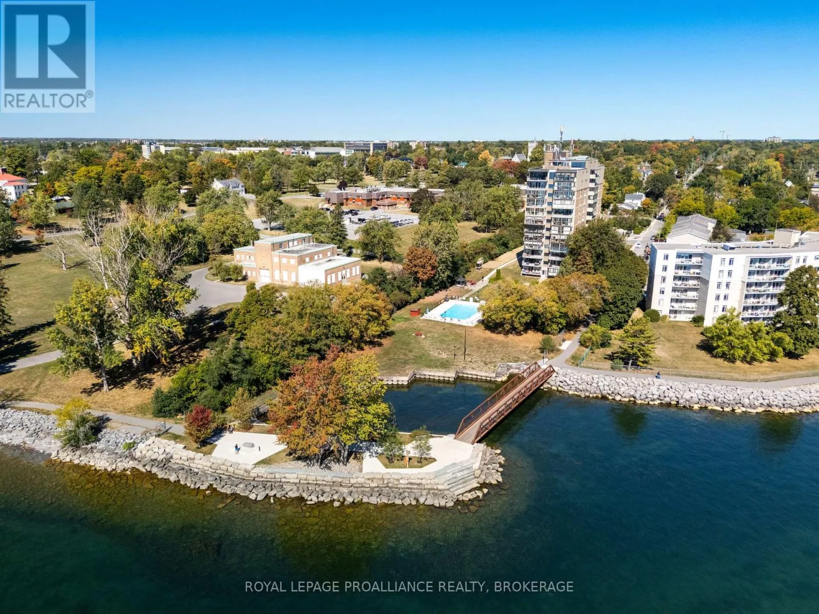 Apartment for rent: 501 - 2 Mowat Avenue, Kingston, Ontario K7M 1K1