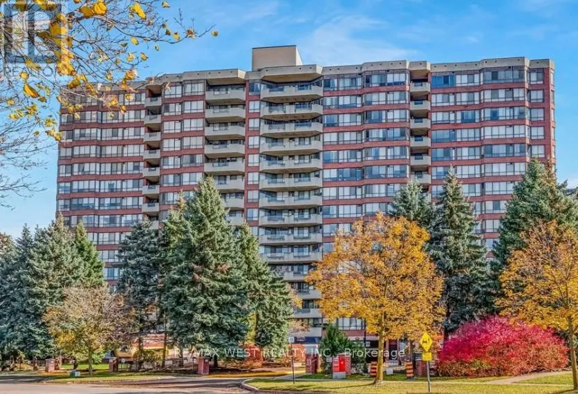 Apartment for rent: 501 - 33 Weldrick Road E, Richmond Hill, Ontario L4C 8W4