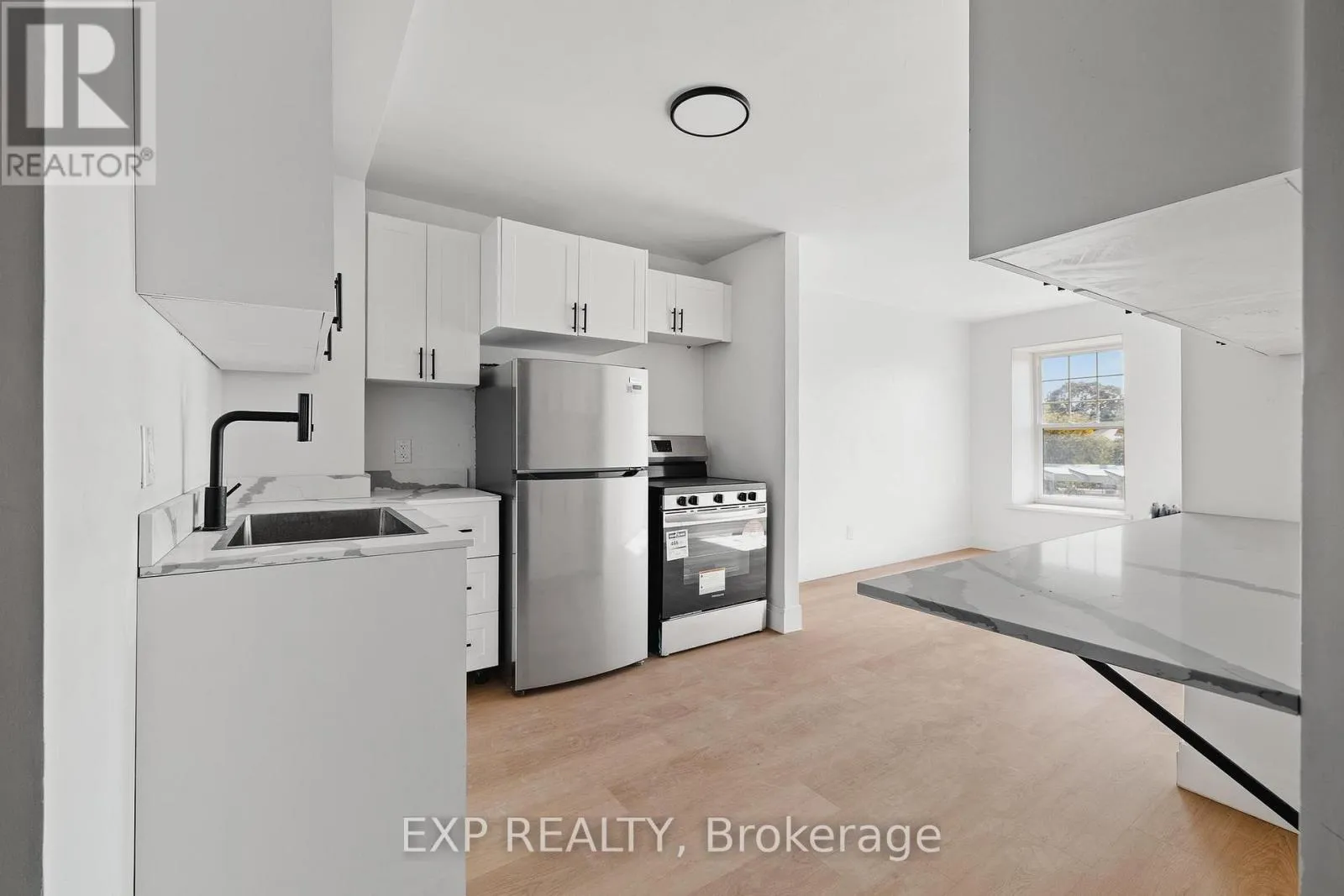 Other for rent: 501 - 90 Carden Street, Guelph, Ontario N1H 3A3