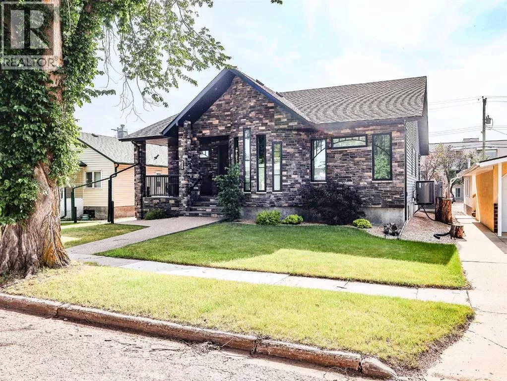 House for rent: 5010 53 Street, Stettler, Alberta T0C 2L2