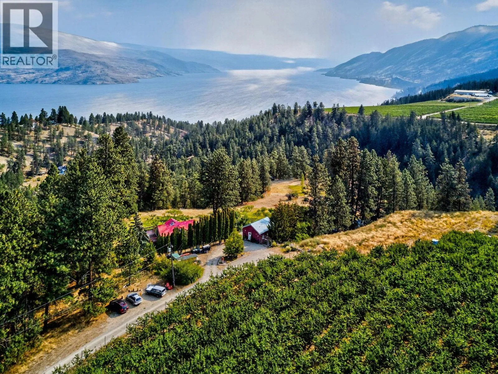 House for rent: 5010 Elliott Avenue, Peachland, British Columbia V0H 1X8