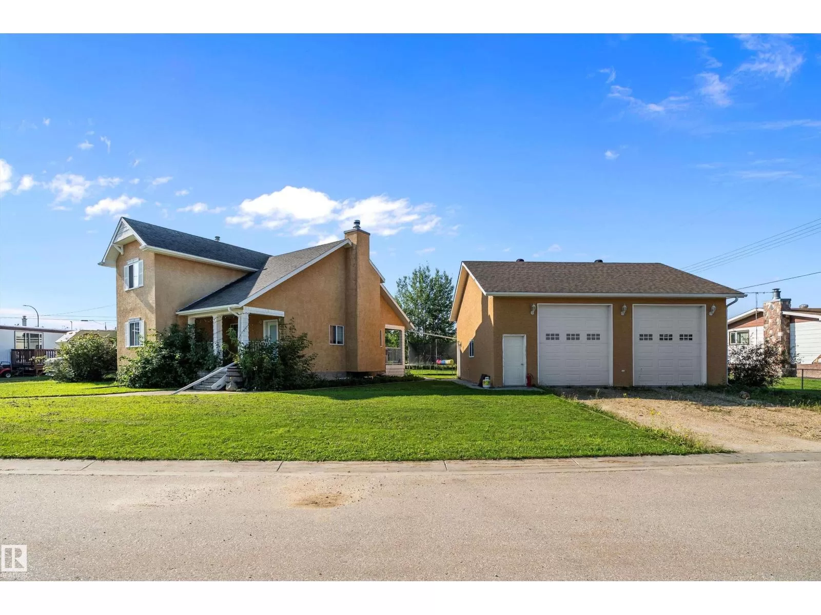 House for rent: 5015 47 Av, Evansburg, Alberta T0E 0T0