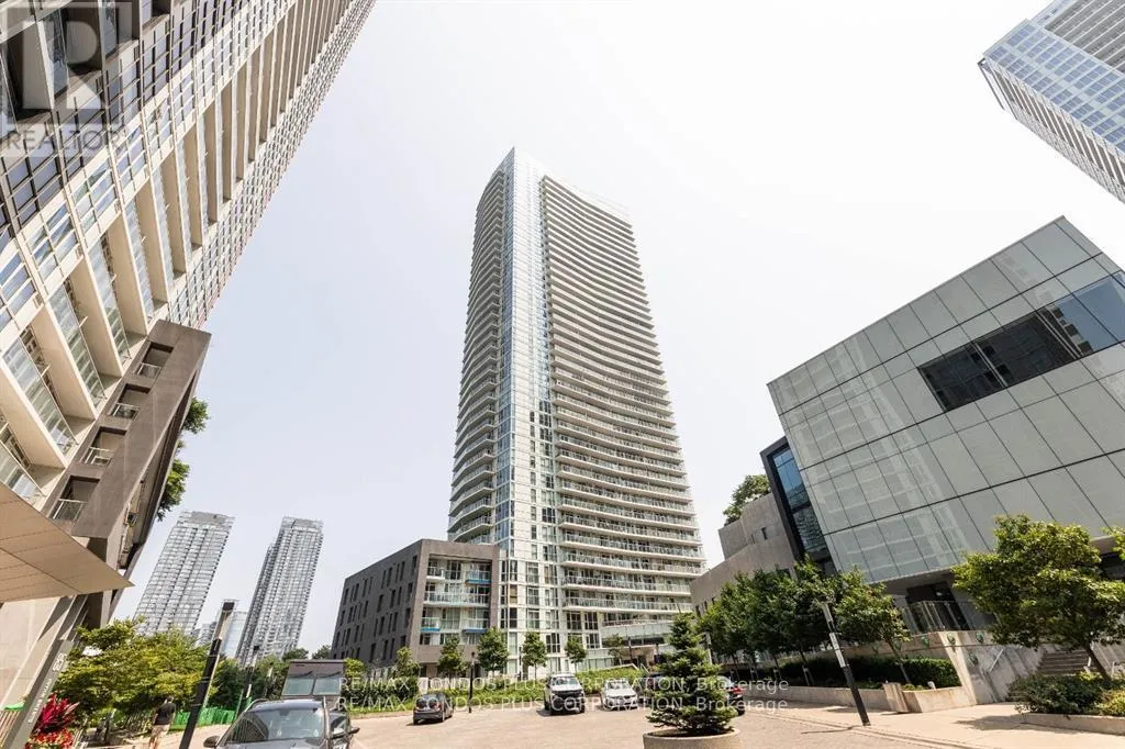 Apartment for rent: 502 - 75 Queens Wharf Road, Toronto, Ontario M5V 0J8