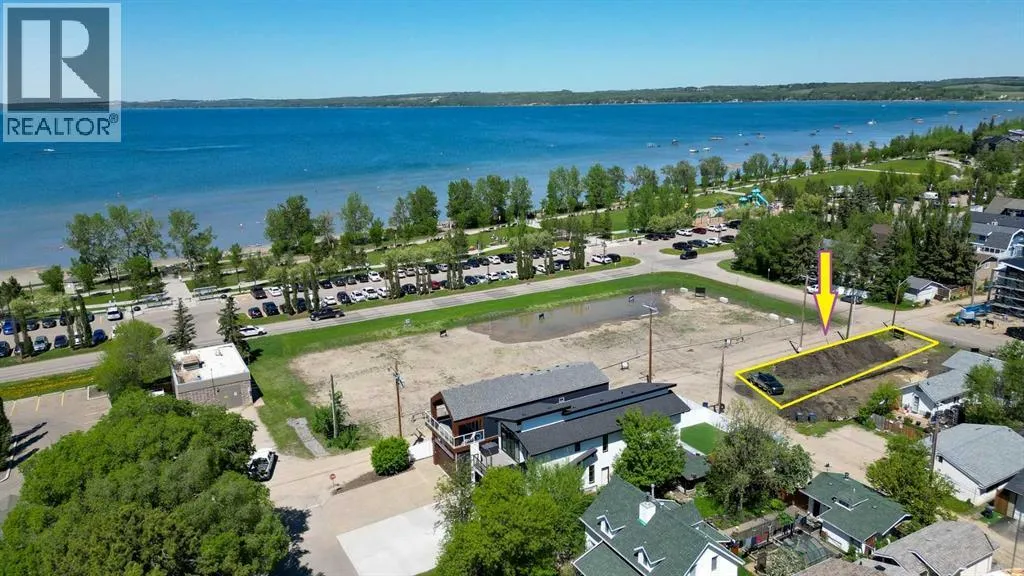 5020 42 Street, Sylvan Lake, Alberta T4S 1C1