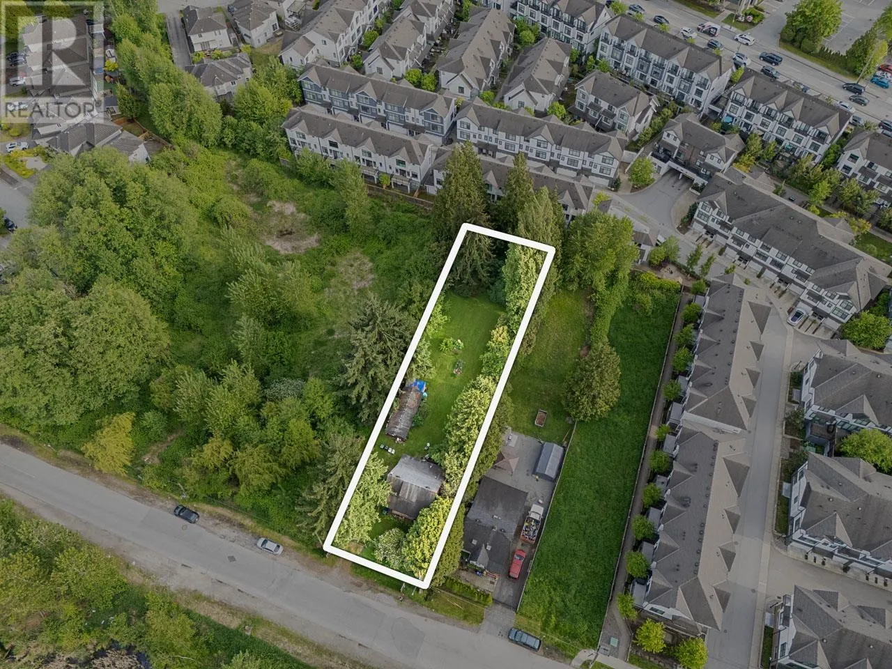 House for rent: 5021 Claude Avenue, Burnaby, British Columbia V5E 2M3